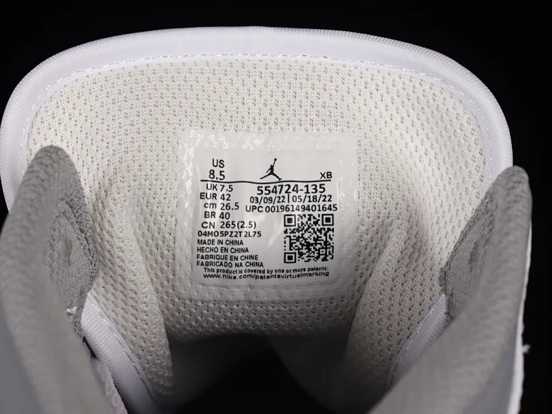 All categories Air Jordan Jordan series basketball shoes Air Jordan 1 Mid G version pure original Air Jordan 1 Mid "Vintage Grey" AJ1 Joe 1 white gray mid-top basketball shoes 554724-135